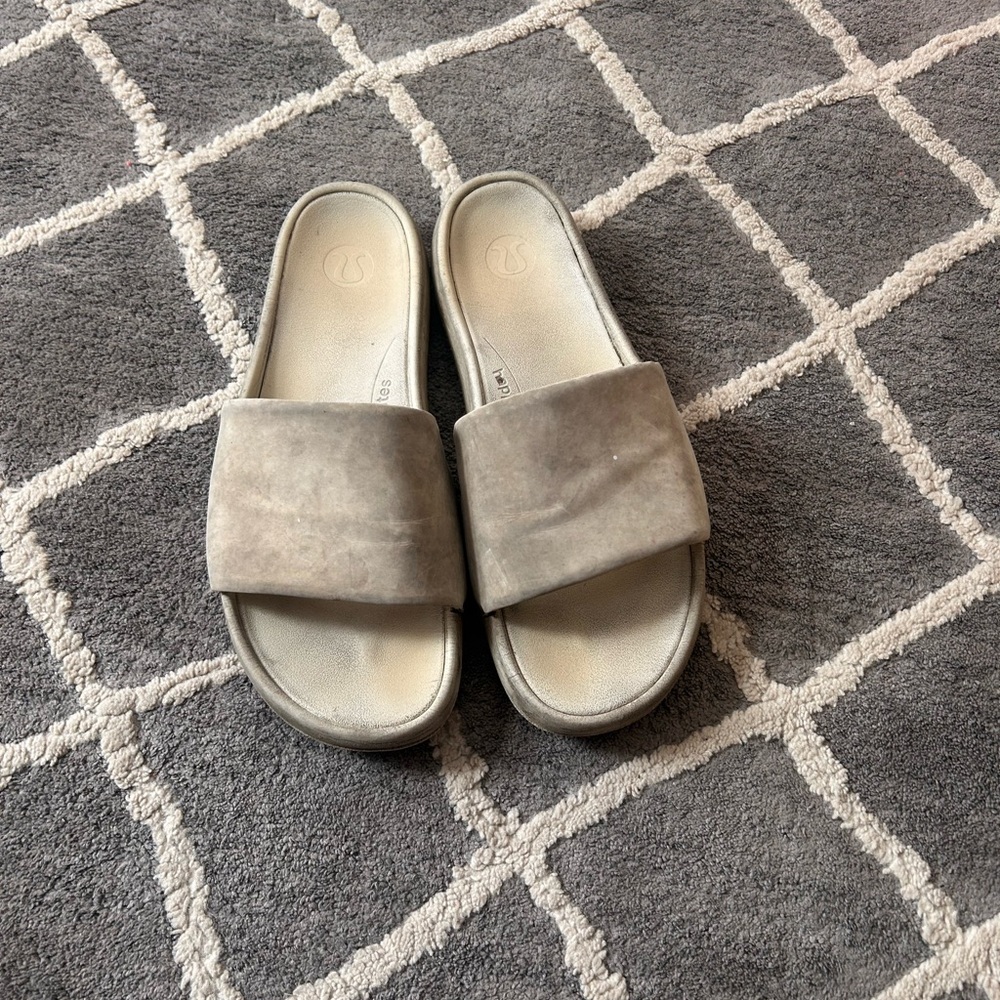 Lulu gray Slide Sandals